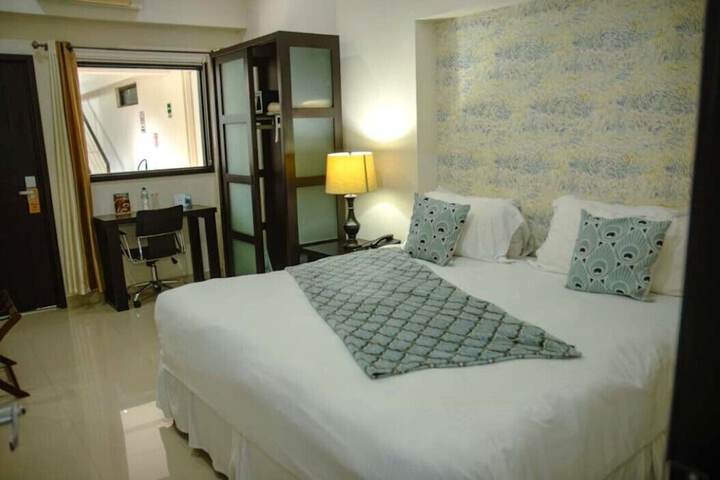 Room 29 of 85
