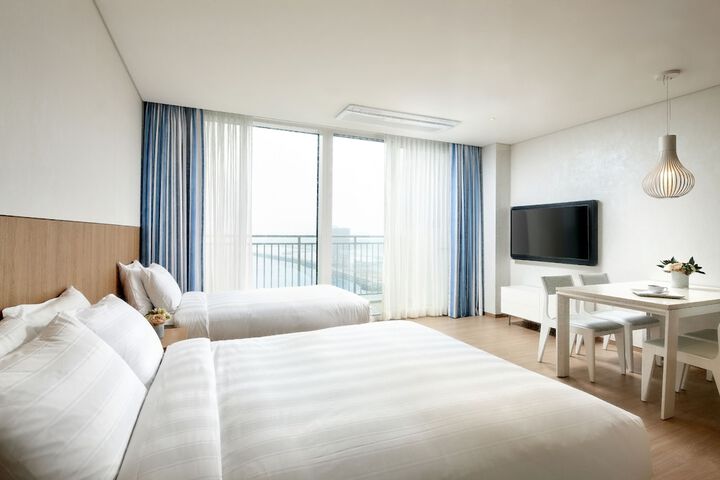 Room 31 of 181