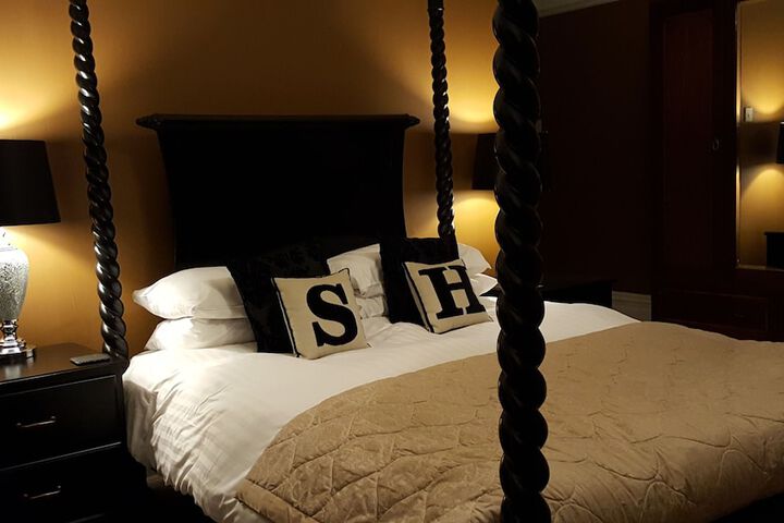 Room 14 of 50