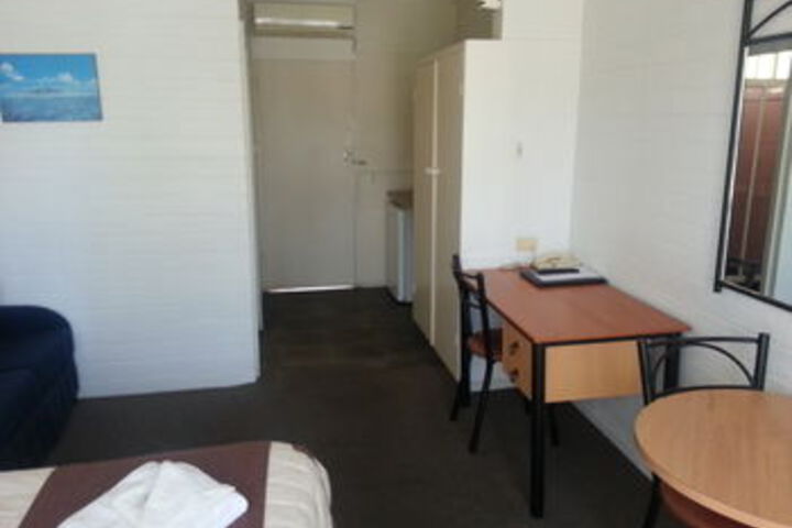 Room 14 of 20
