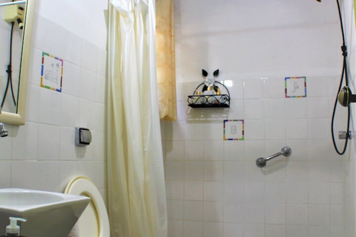 Room 56 of 82