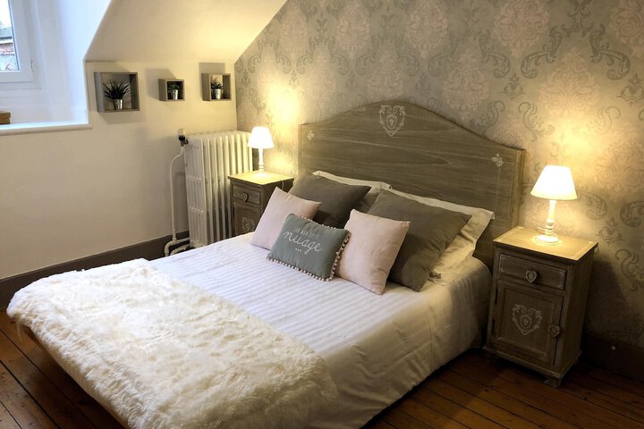 Room 3 of 52