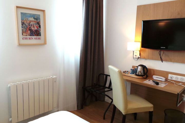 Room 20 of 127