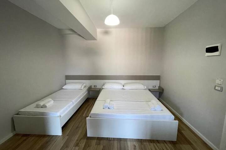 Room 14 of 39