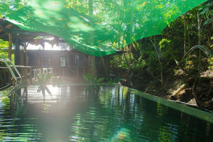 Pool 49 of 100