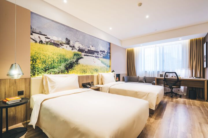 Room 3 of 30