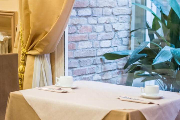 Dining Photos