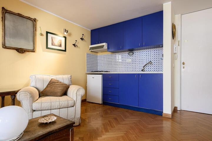 Room 10 of 56