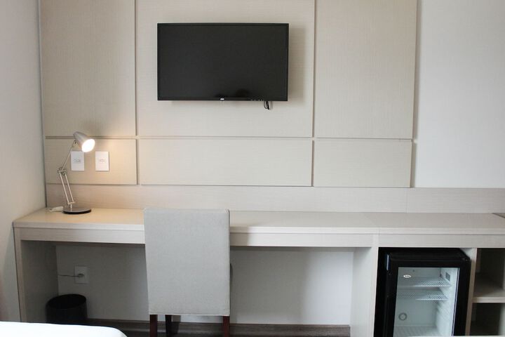 Room 12 of 56