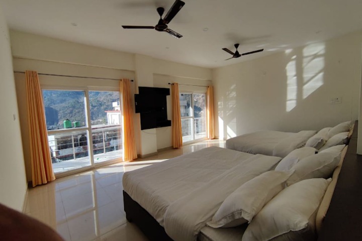 Room 6 of 20