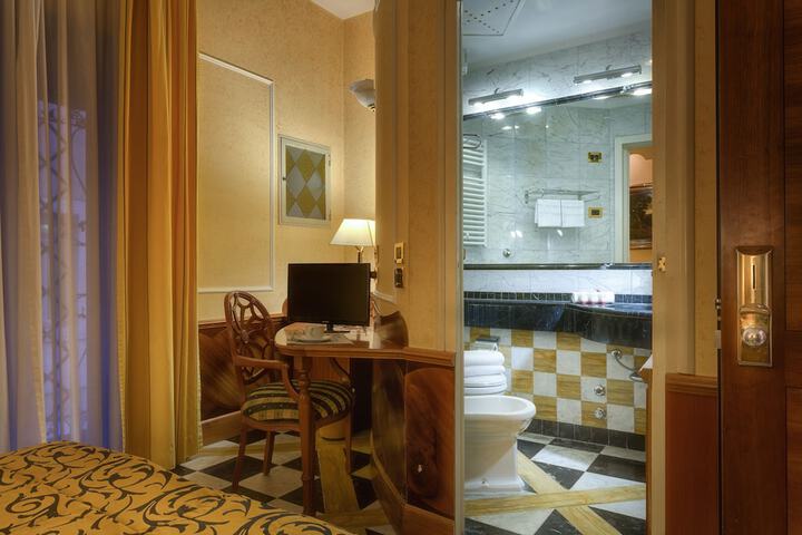 Bathroom Interior Photo