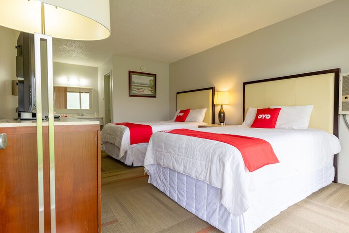 2 Double Beds (7 of 28)