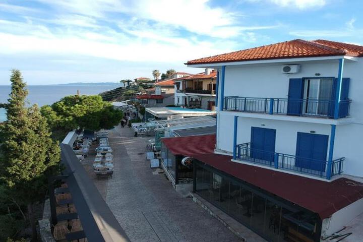 General 11 of 84