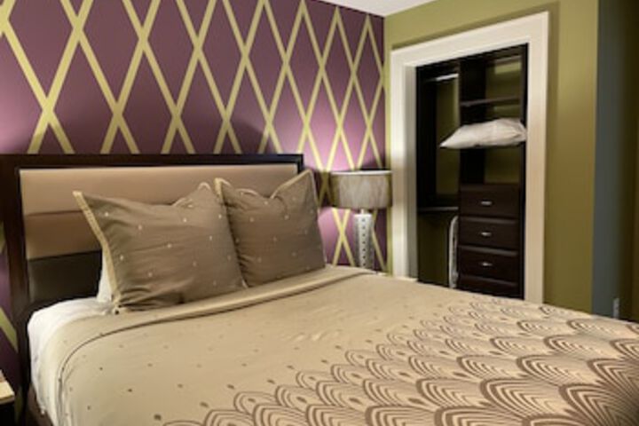 Room 34 of 285