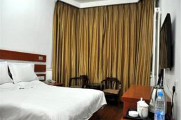 Linyi Junan Jinsheng Hotel