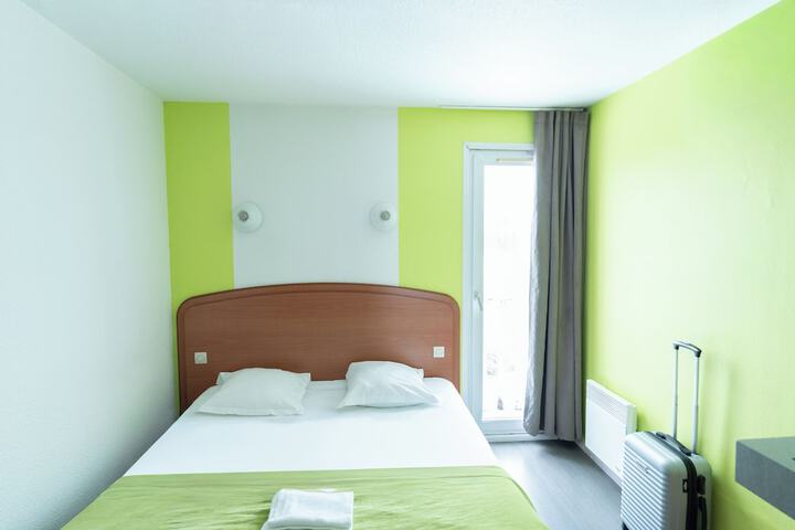 Room 4 of 29
