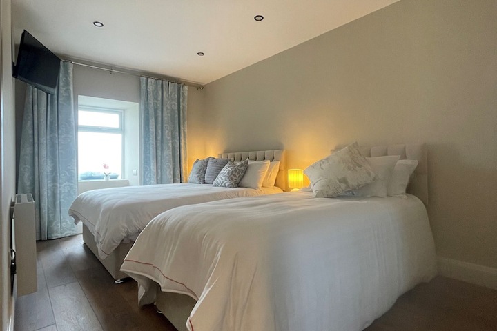 Room 14 of 21