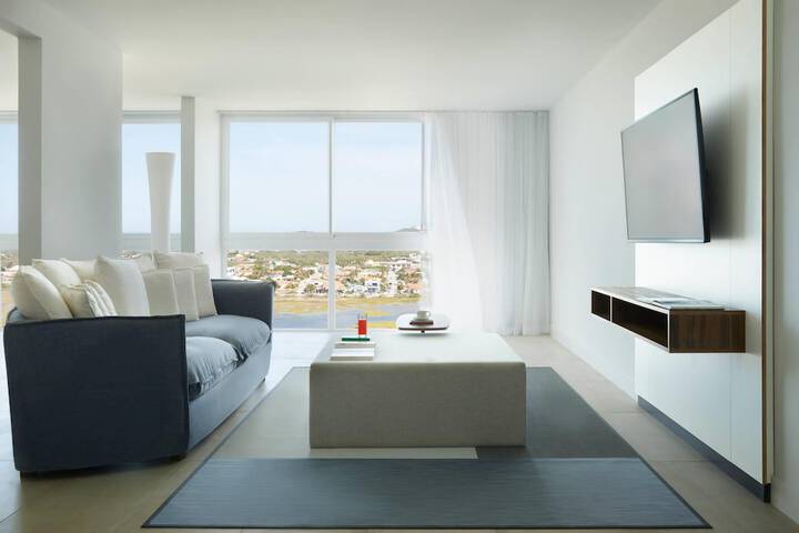 Room 15 of 152