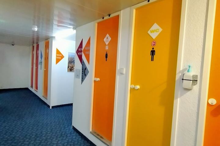 Room 13 of 26
