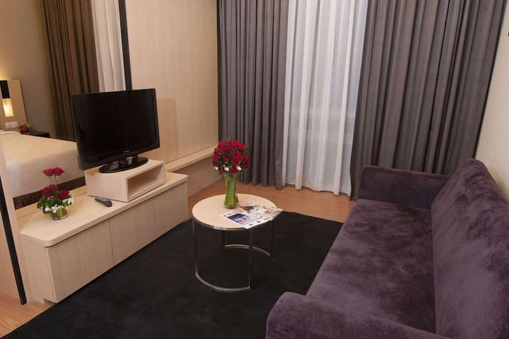 Room 17 of 26
