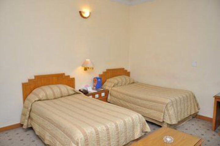 Room 12 of 31