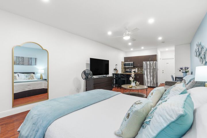 Room 28 of 120