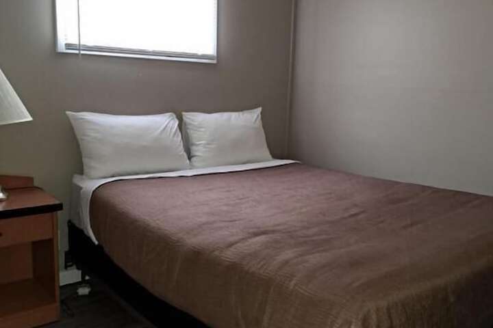 Room 36 of 176