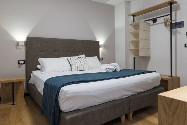 Room 25 of 50