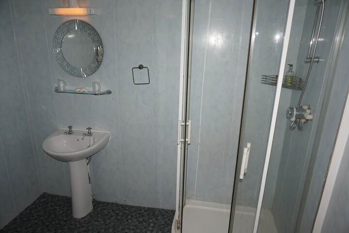Room 21 of 31
