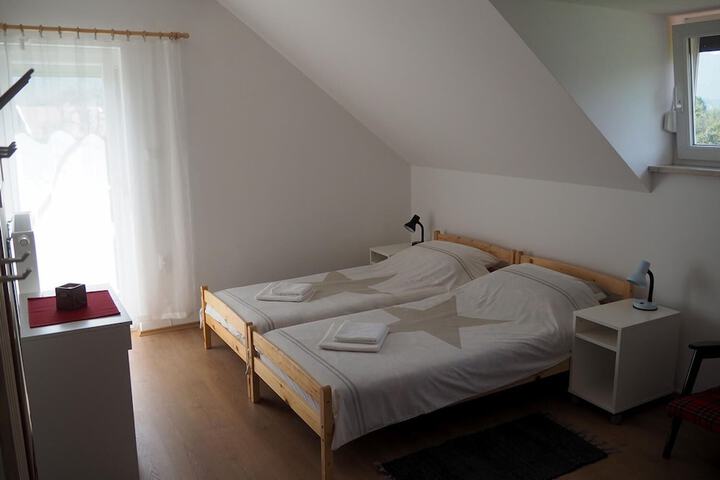 Room 6 of 13