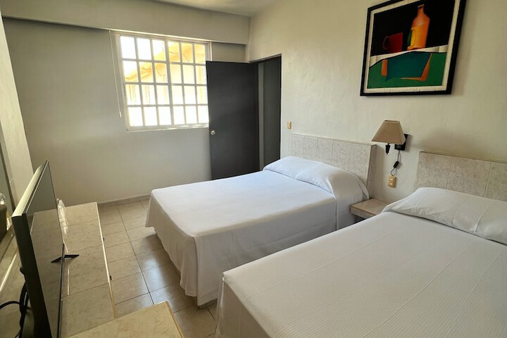 Room 2 of 15