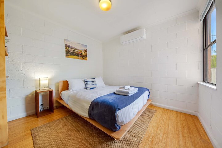 Room 12 of 46