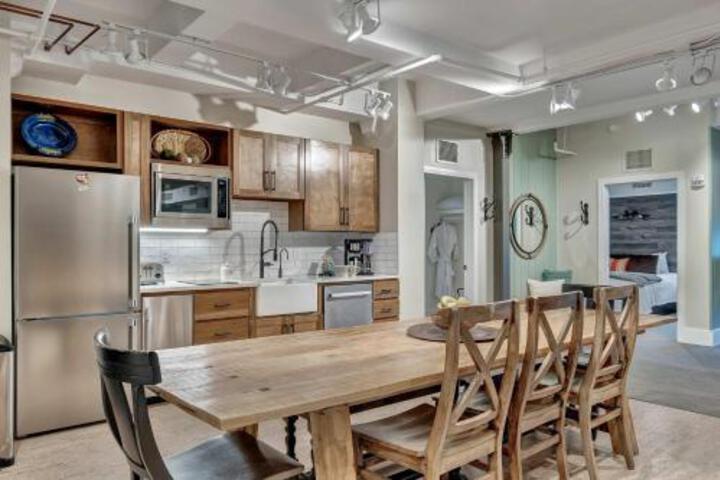 Photo of Rustic Lodge at the Maddox 6 bedrooms