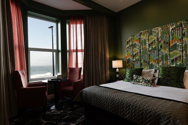 Room 26 of 55