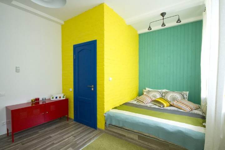 Room 8 of 41