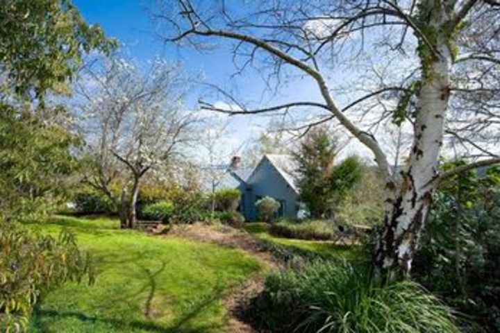 Hotel Exterior 4 of 11