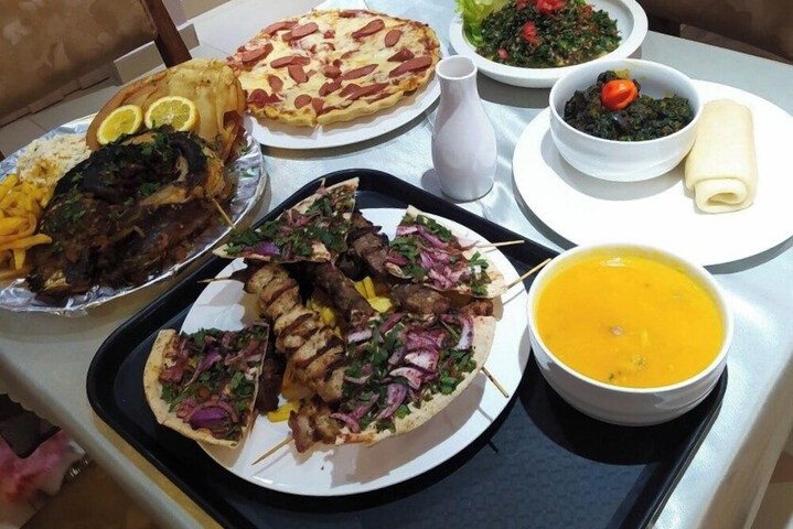 Dining 21 of 31