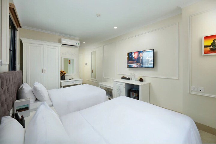 Room 16 of 39
