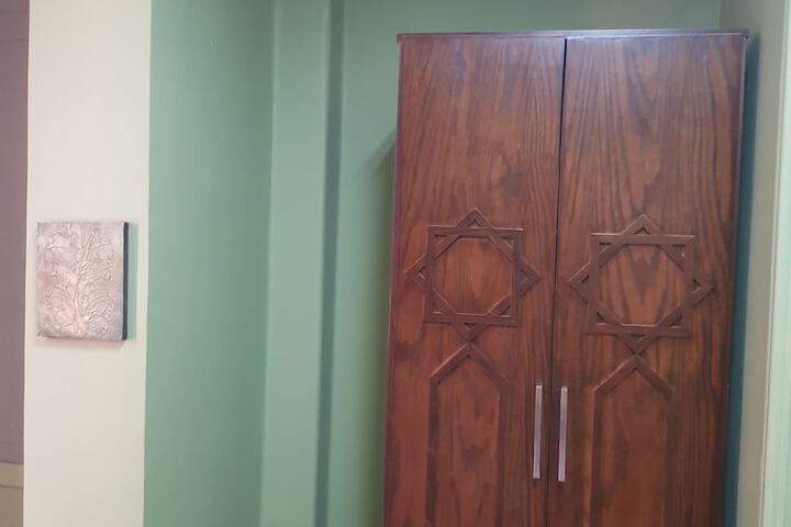 Room 29 of 38