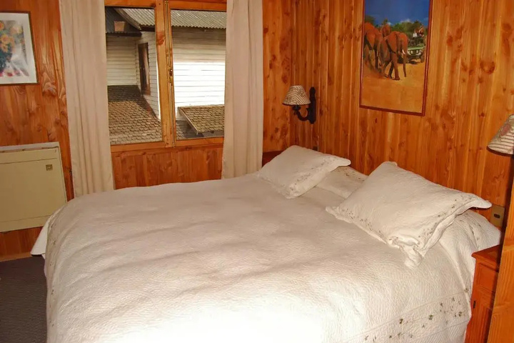 Room 5 of 19