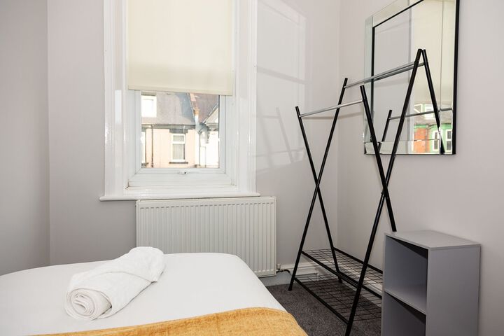 Room 14 of 22