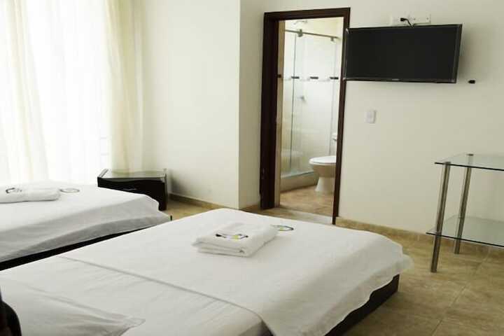 Room 9 of 30