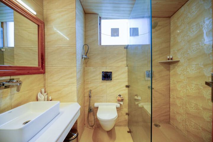 Room 19 of 36
