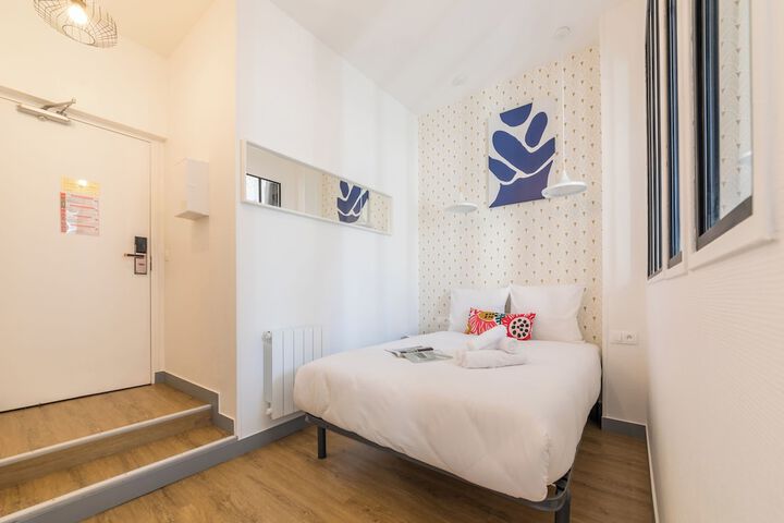 Room 21 of 118