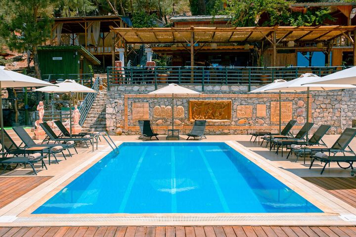 Pool 48 of 72