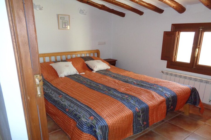 Room 8 of 36