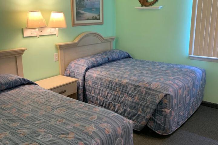 Room 9 of 48