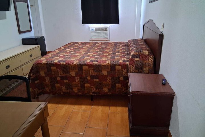 Room 20 of 34