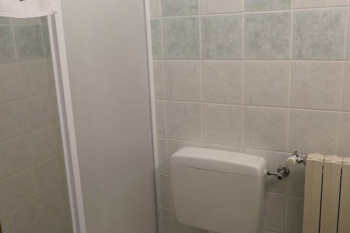 Room 15 of 40