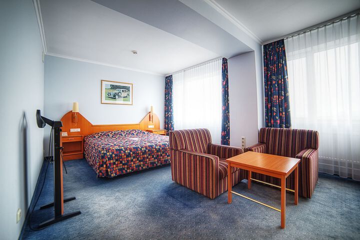 Room 18 of 64